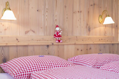 Sonnwendjoch-Appartement_Doppelbett-3_Landhaus-Gre