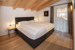 natural__deluxe_apartment_alpbach_schlafzimmer