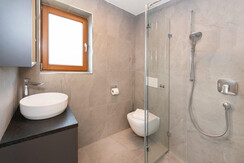 90977438-bb67-4dc3-b46f-e9c9b9045c82