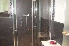 Ferienwohnung_Kramsach_Alpachtal_Dusche