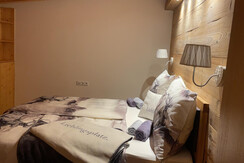 Sonnenplatzl_Radfeld_Alpbachtal_Schlafzimmer2