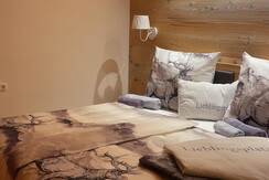 Sonnenplatzl_Radfeld_Alpbachtal_Schlafzimmer2