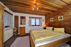 Gustls Hütte Parterre Schlafzimmer