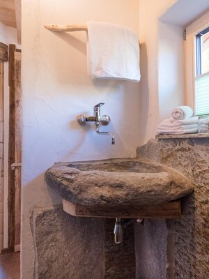 Zirbenchalet_Dusche_Alpbach_Rosenhof | © Photoegger