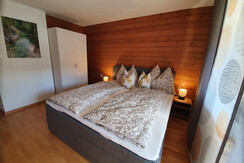 Schlafzimmer 1_