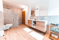 Sunny Mountain_Alpbachtal_Sunny_Badezimmer