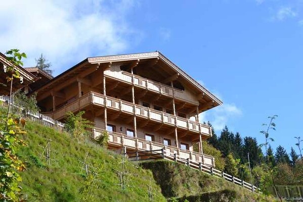 Tirol Juwel Hausansicht Sommer | © Tirol Juwel