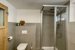 Badezimmer klein mit WC