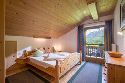 Ferienwohnung_Rofanblick_Schlafzimmer