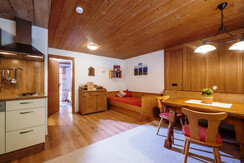 Waldesruh-Wohnzimmer mit Schlafcouch