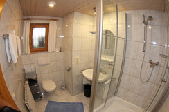 Dusche mit WC