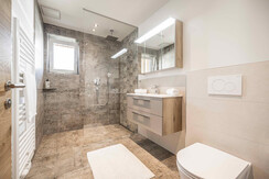 Zeit_Glueck_Bad_Appartement_Tirol